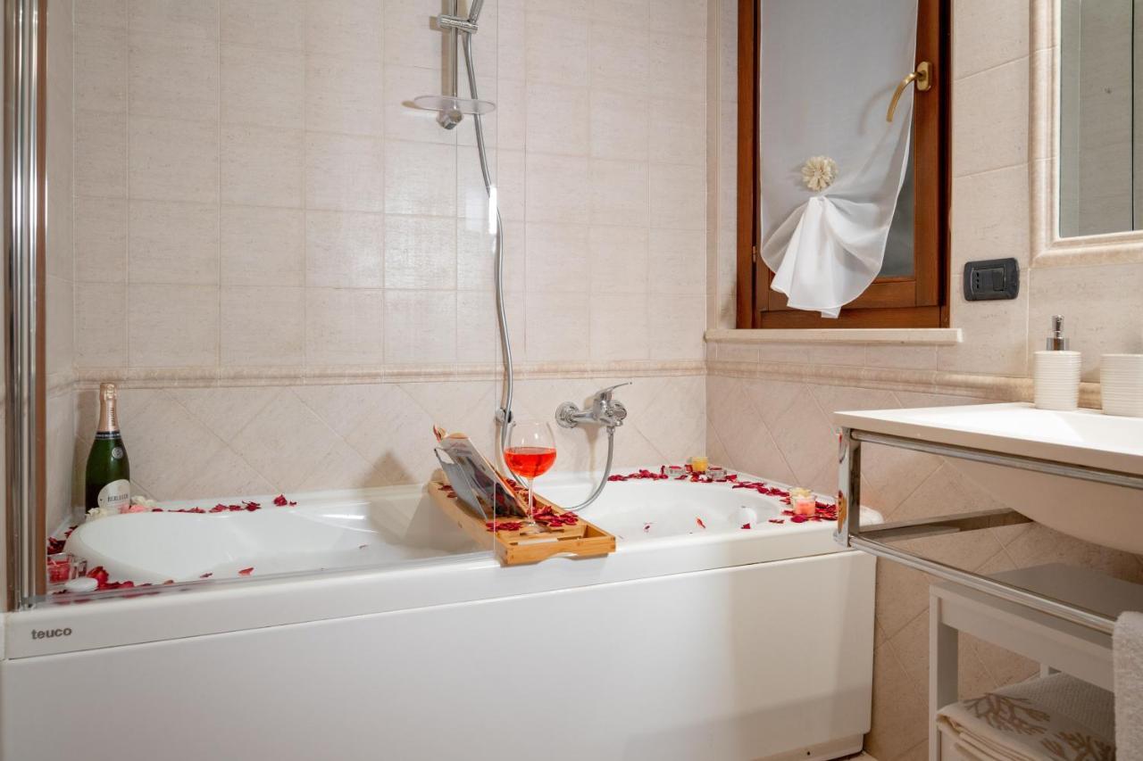 Suite Leonardo Relax Fiumicino Exterior foto